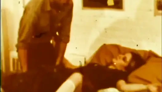 Vahşi edepsiz bir kaltak için dev bir büyük yarak
