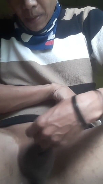shaving the dick so that the entry is steady, the goddess | Clip 1