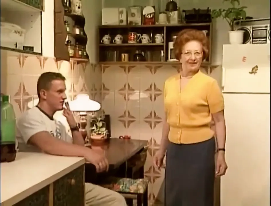 Granny hairy pussy fucking in the kitchen