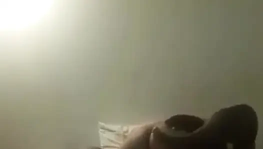 Красивая женщина-толстушка с большим клитором осуществила несколько фантазий