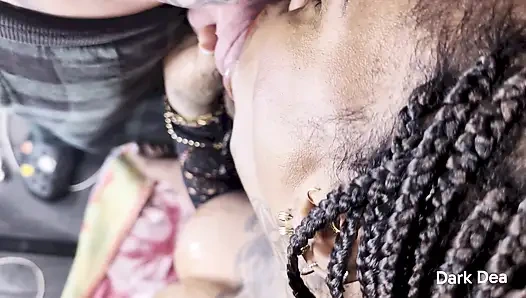 Рожденная, чтобы сосать! Я обожаю, когда мой рот заполняют огромные члены!