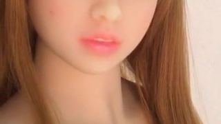 Busty redhead búp bê khoe ra cô ấy đường cong