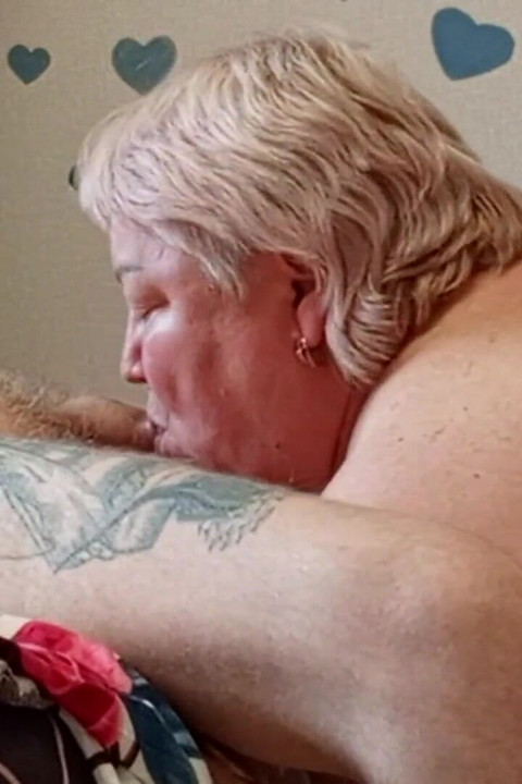 Cock Sucking and Hot Cum