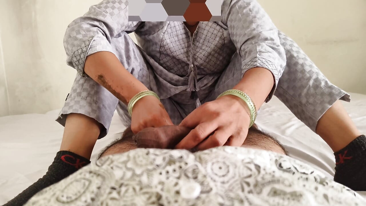 Naukrani and House Owner Fucked Hard, When They Are Alone
