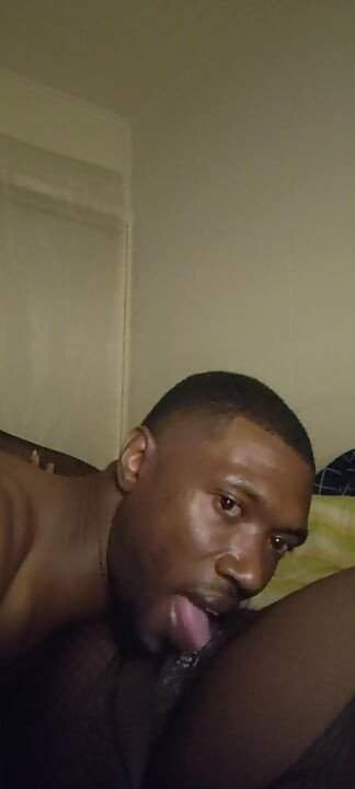 Sloppy pussy eating pt.2