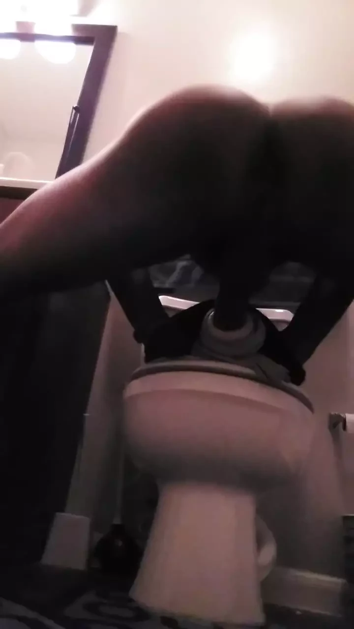 Follada anal con juguete sexual