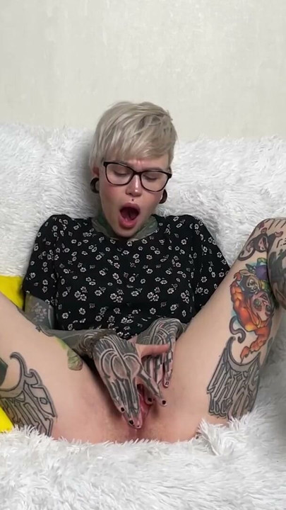 Tattooed student fingering her pussy to shaking orgasm | Clip 1