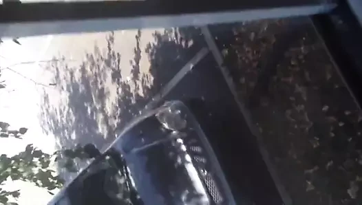 O görünüyor ama kamerayı sarstım