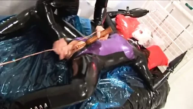 Latex Play 11