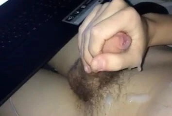 ME Wanking Cumshot in Bed