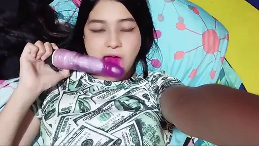 Флирт с твоей лучшей подругой приводит к сексу (в настоящем домашнем видео)