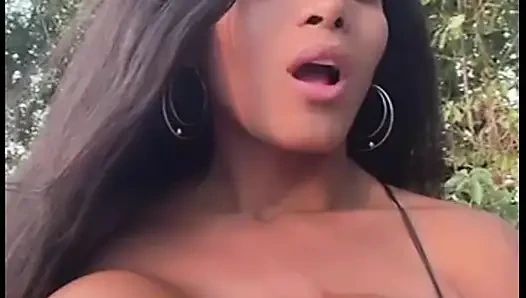 MICHELLY DILDO VE FıŞKıRTMA