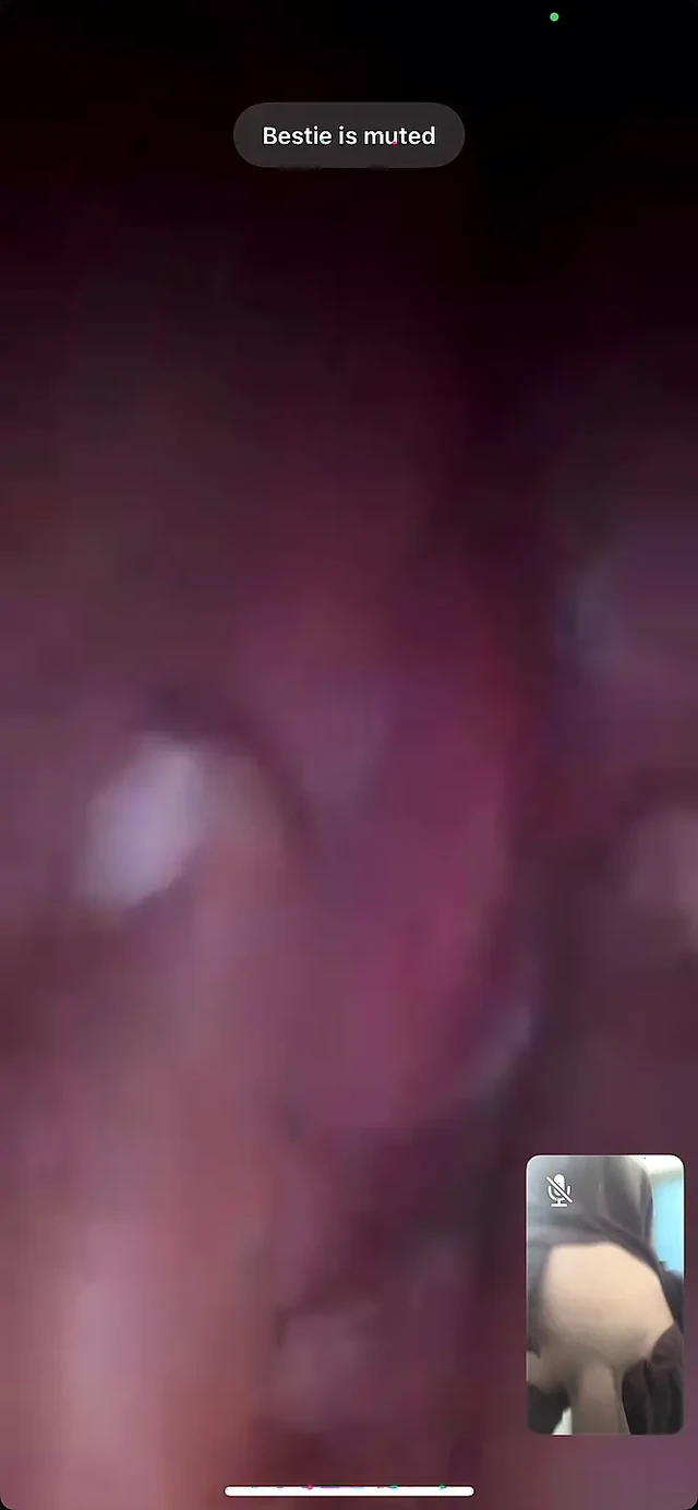 Superior university student masturbation with boyfriend on video call
