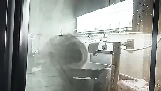 Смотри На Меня В Душе