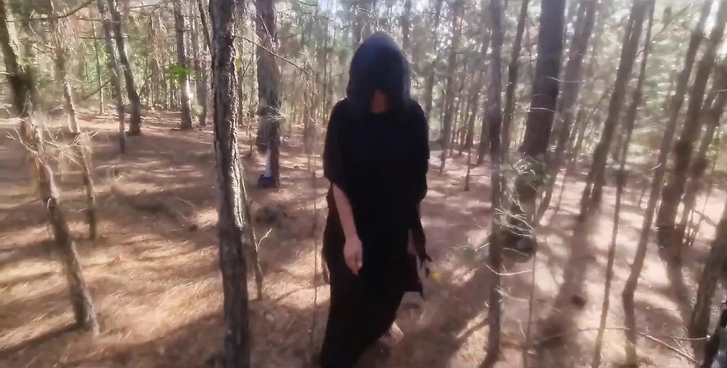 A Tourist Lost in the Woods Is Forced to Have Sex with a Witch to Avoid Being Cursed!!! Halloween