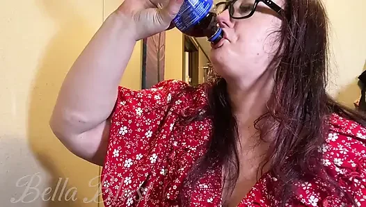 Close up - ngintip cewek ini lagi asik ngintip cewek ini lagi asik memeknya sampai orgasme berkali-kali! Bella Blast