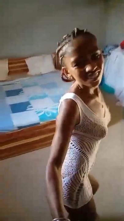 My friend Gasy alone in her room | Clip 1