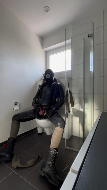 Memorable moment from "Bundeswehr Kniestrumpf wixx"