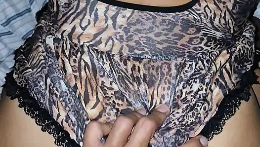 After a COSTUME PARTY a stranger saw me with my sexy dress and did not hesitate to propose to me to have SEX, how delicious!