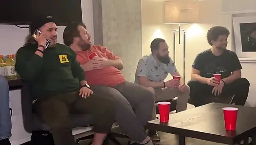 16 adam grup seks sürtük Vanessa Cliff - Cliff Media Productions