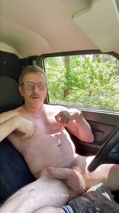 Jerk off in the Woods