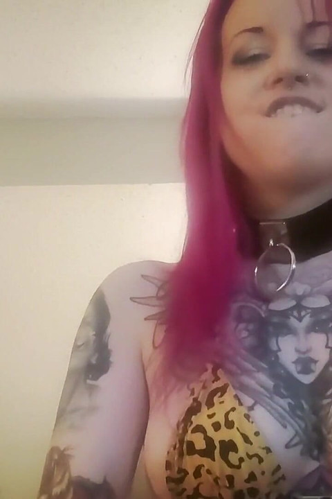 Doamna Lazarus, regina cu vibrator legat