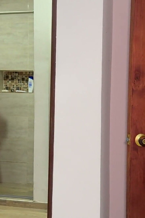 Stepsister Gives Me a Nice Suck in the Shower After Asking Her to Take a Bath with Her