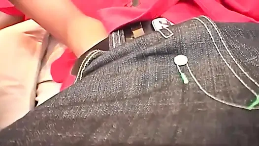 Молодую черную телочку жестко отшпилил возбужденный большой черный член