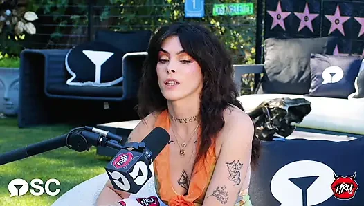 Genna james dientot habis-habisan sama salah satu rising star terpanas di webcam