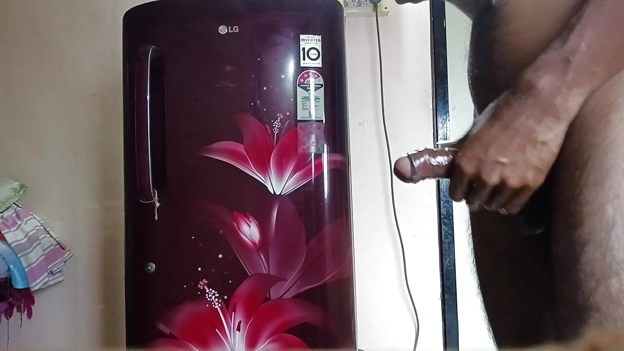 Mujhe chodne ke liye ek hot aur sexy bhabhi chahiye lund hilake pareahan hogaya hu