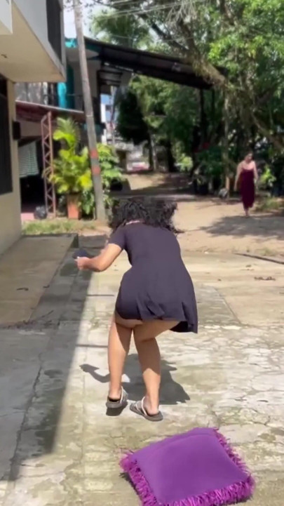 Aku sengaja sama tetanggaku, tapi aku tau pertolongan pertamaku