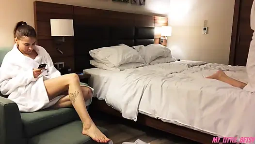 Pertama kali aku ngentot pacarku dan temannya - crot di dalam memek mereka