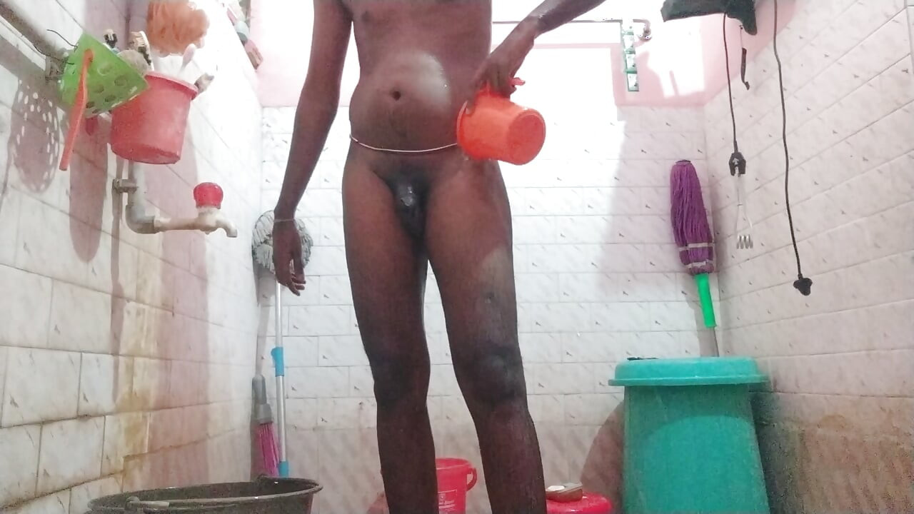 Tamil10inchesbbc seksi vruća kupka