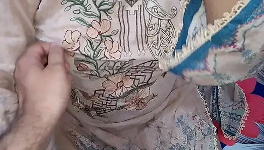 Istri India desi menginginkan bayi