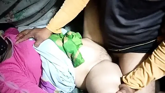 Desi gaon ki bhabhi ki jamkar chudai