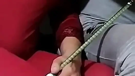 Üvey anne cummy tangasını kokluyor - bu baba değil, senin lanet yükün!