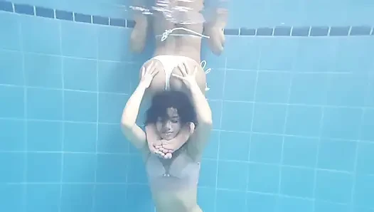 Aşırı sualtı kontrolü - mükemmel göt squizing