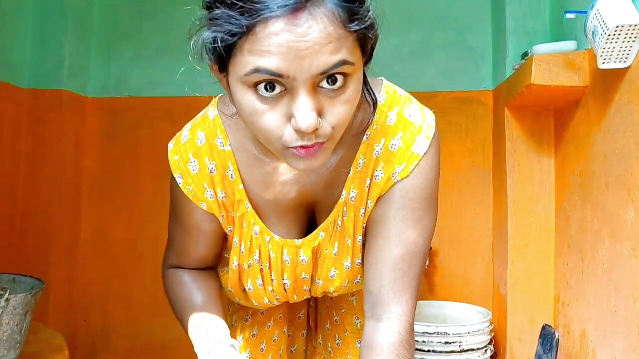 Fuck My Indian Desi Mausi While No One Is in Home