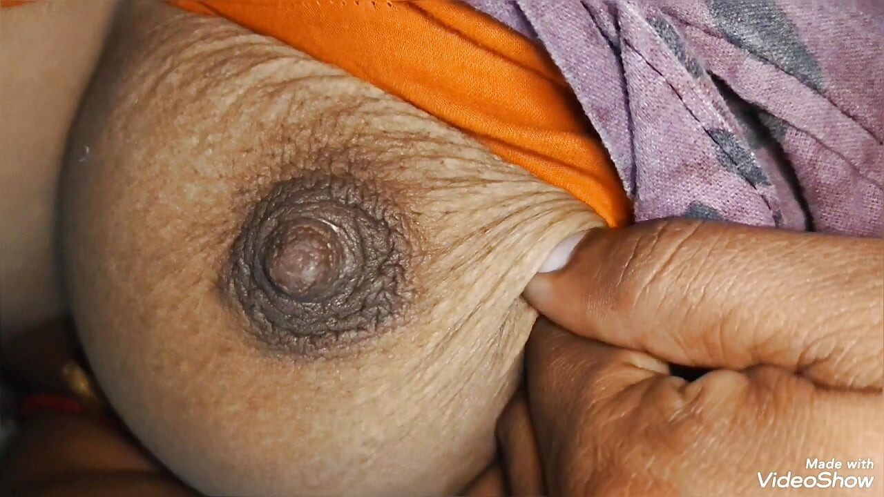 Bhabhi chus chus kar pani nikali