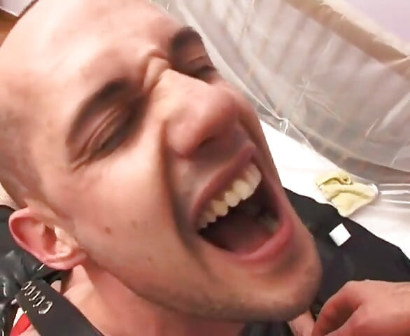 Fisting gay !!