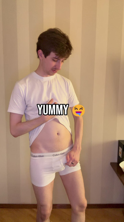 yummy playing
