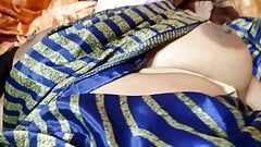 Poslíček posílá indickou bhabhi - velká prsa, velmi sexy sexy sex video