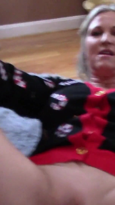 Christmas Creampie | Clip 1