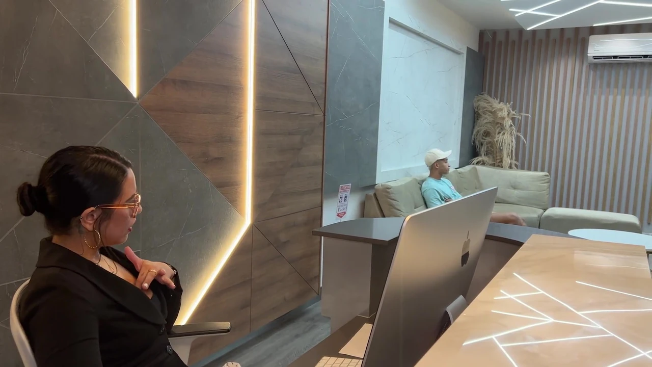 Latina Milf secretary fucks her boss's young client in the office until they come in her face! Kylei Ellish