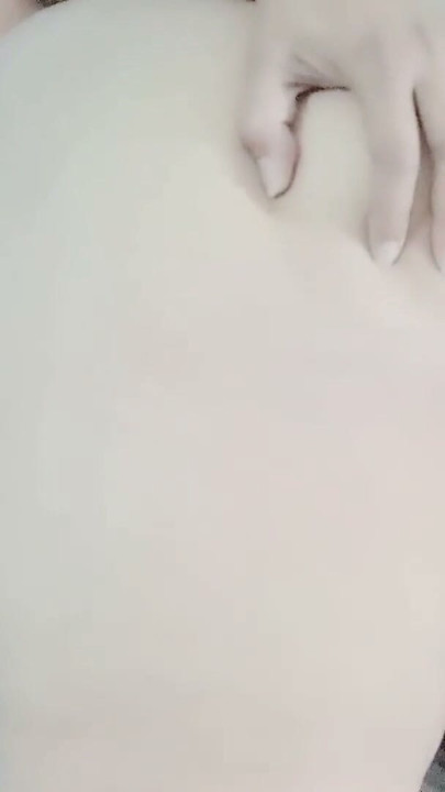 Gina relaxes her pussy using a vibrator | Clip 1