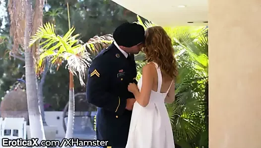 EroticaX Military Wife gets Her Creampie