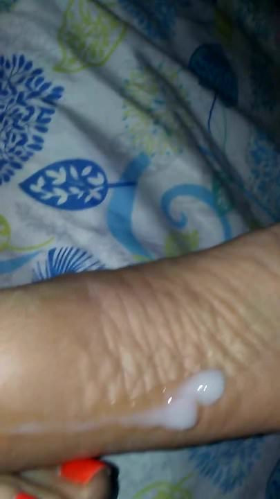 Rough soles wife mature cumshot soles