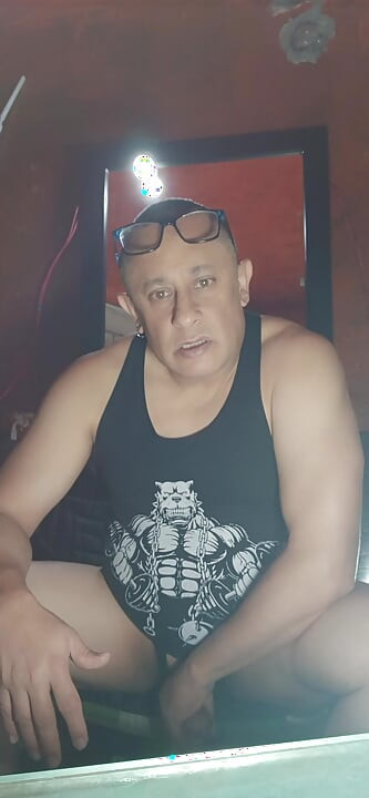 Opening my shorts with butt plugs and inflatable balls inside my greedy ass until I get the hot 🤤 milk out
