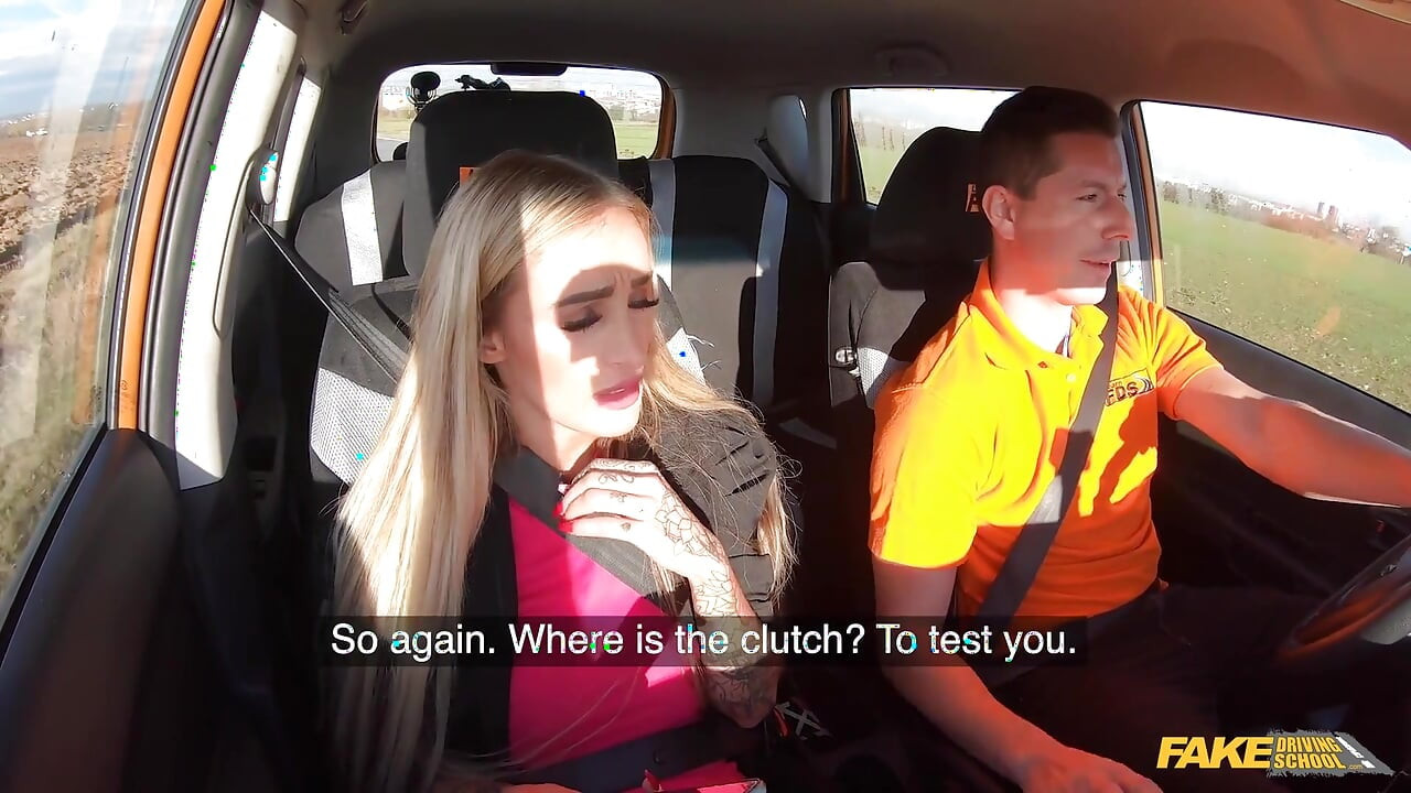 Fake Driving College - Daisy Lee Proves Blowjob Lessons Are More Fun Than Driving