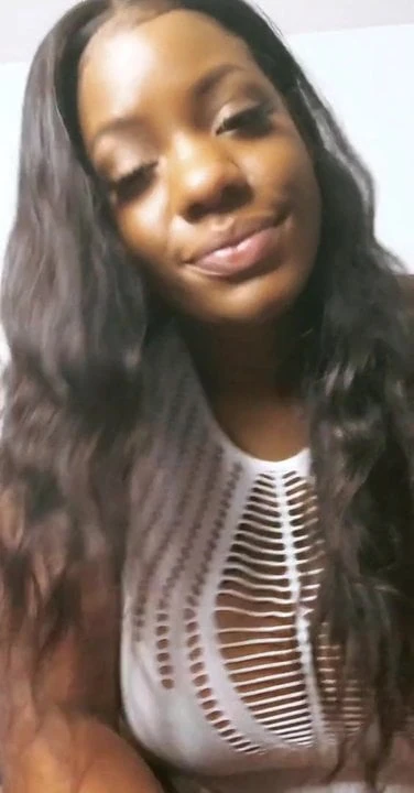 Ms.Kevie Getting Freaky On IG Live